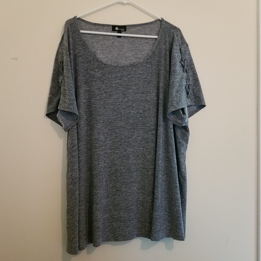 SOLD 3x Shirt with lace up sleeves